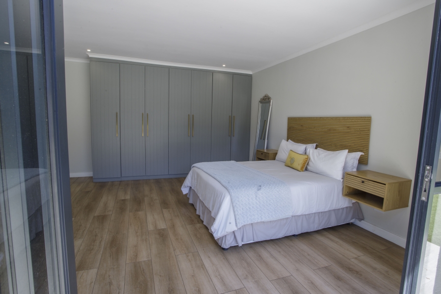 4 Bedroom Property for Sale in Loevenstein Western Cape